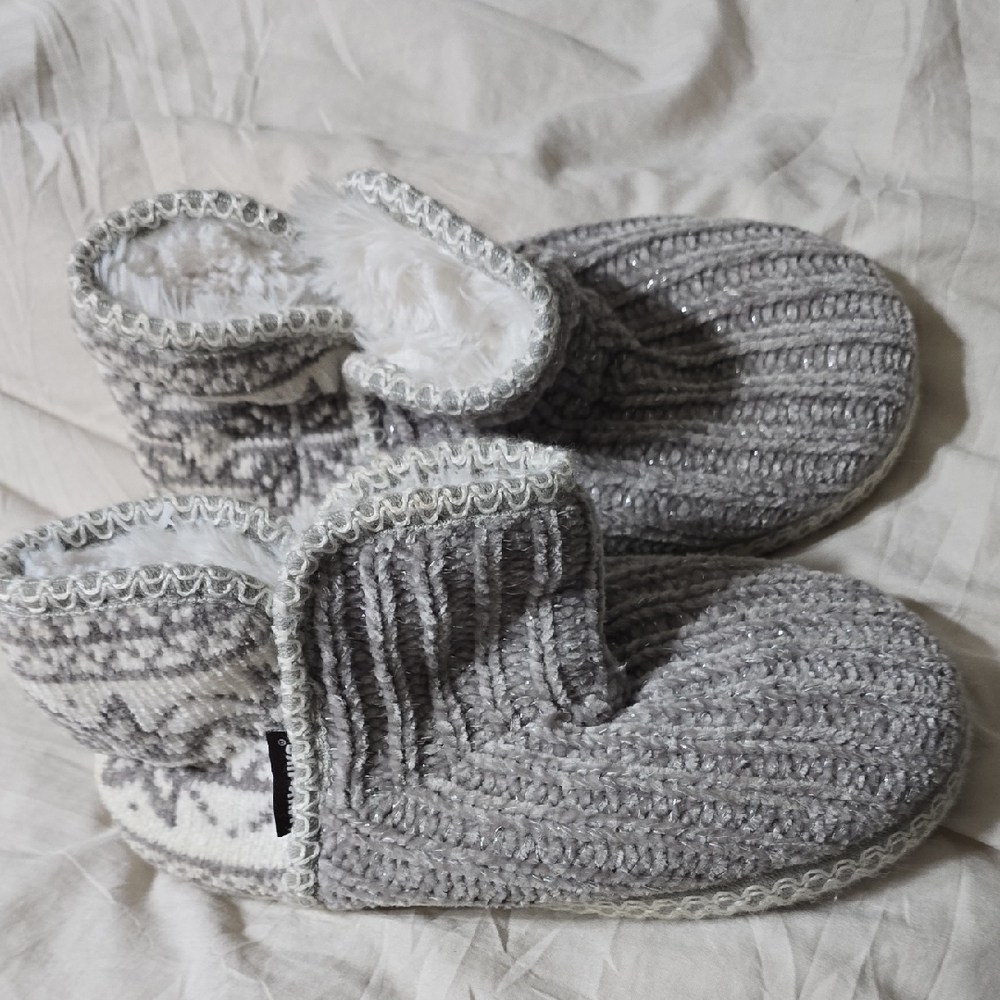 Cozy Gray Women's Slippers